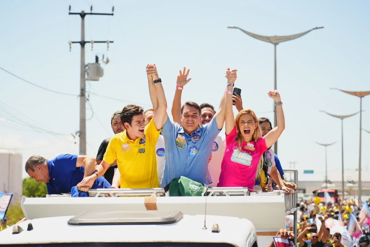Em Juazeiro do Norte (CE), Flávio Bolsonaro diz que é o carioca mais nordestino de todo o Brasil — Flávio Bolsonaro, Flávio Bolsonaro 22, Flávio Bolsonaro presidente, Plano de Governo Flávio Bolsonaro, Flávio Bolsonaro vice, Alfredo Gaspar vice
