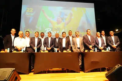 Frente ampla de governadores eleitos querem um novo Brasil com a eleição de Flávio Bolsonaro — Flávio Bolsonaro, Flávio Bolsonaro 22, Flávio Bolsonaro presidente, Plano de Governo Flávio Bolsonaro, Flávio Bolsonaro vice, Alfredo Gaspar vice