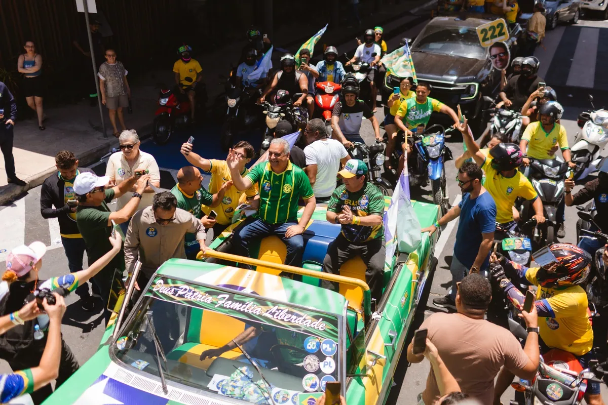Vice de Flávio Bolsonaro, Alfredo Gaspar é recebido com festa em onda verde-amarela no Piauí e em Pernambuco — Flávio Bolsonaro, Flávio Bolsonaro 22, Flávio Bolsonaro presidente, Plano de Governo Flávio Bolsonaro, Flávio Bolsonaro vice, Alfredo Gaspar vice